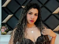 I am passionate about the game of seduction and the freedom to enjoy without limits. I have the experience and the willingness to be the space where your instincts are completely freed. If you have imagined it, I am willing to put it into practice.
