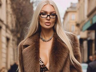 fingering girl chat AlexaBesten