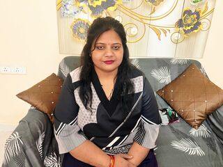 camslut masturbating AlisCurve