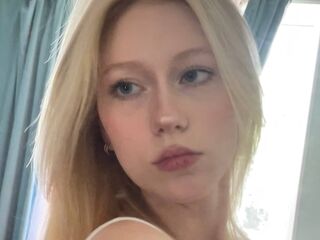 naked girl with cam CeciliaWhithrock
