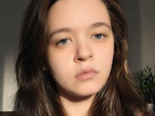 live cam girl CorneliaAdling