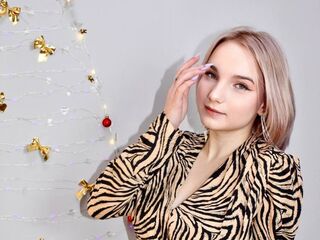camgirl webcam CrystalBacak
