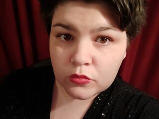 masturbating camgirl IonyEllaa