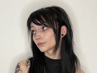 naked camgirl masturbating IzettaBishel