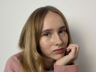 hot webcam show LisetteMaupredi