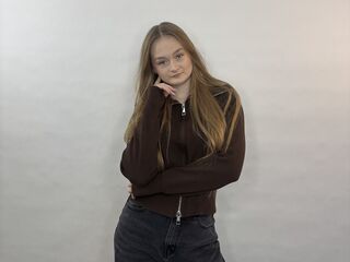 cam girl pic SigneKeatley