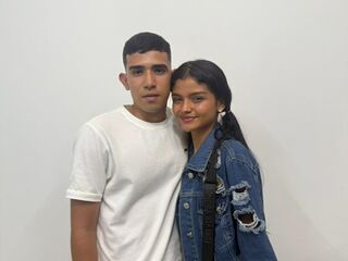 live couple blowjob BlakeAndJess