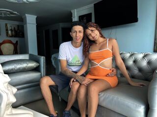 camcouple live porn cam GabrielAndAdhara