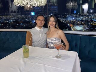 closeup live cam show LizandRoberth