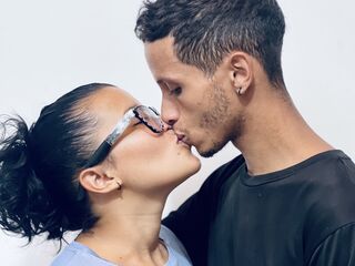 hot webcam couple LuisaAndVictor