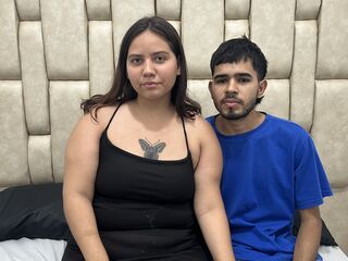 live camgirl handjob RoxanaAndLeo