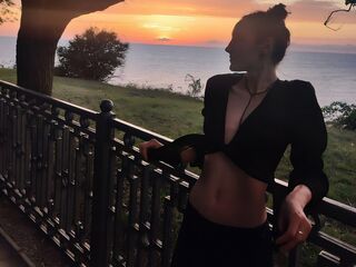 girl bdsm cam AllisonReech