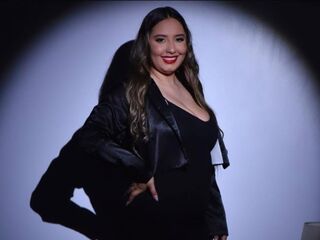 camgirl masturbating with sex toy AbellaRaider
