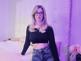 camgirl showing pussy AdelinaDelvi