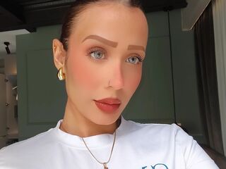 free nude webcam show AdrianaRossetti