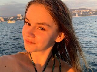 naked girl with cam masturbating AgnesShy