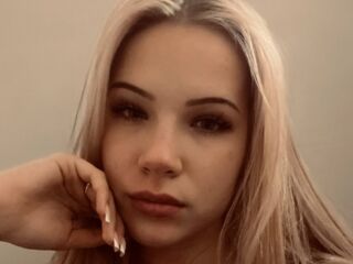 nude cam pic AletaKunde