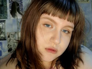 naked cam girl masturbating with dildo AliceBunn