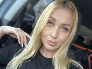 nude cam girl pic AmaFox