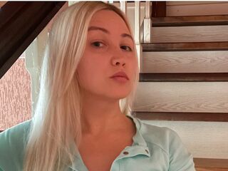 naughty camgirl fingering pussy AmaiaJohnstone