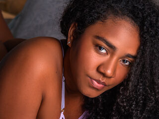 adult live web cam AmaraRuiiz