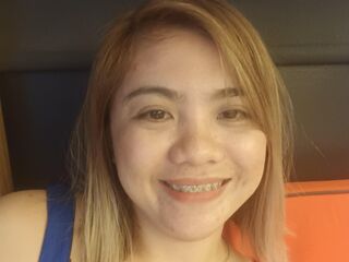 free nude live show Amazingcherry