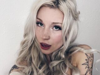 naked cam girl masturbating with dildo AnnieAngel
