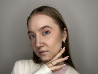 fingering cam girl AudreyHermet