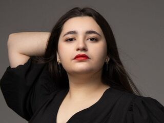 camgirl showing tits AyleenGece