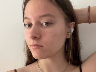 fingering girl cam BerthaPinkos