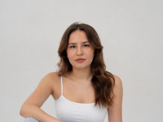 naked girl with cam BetteDesfosses