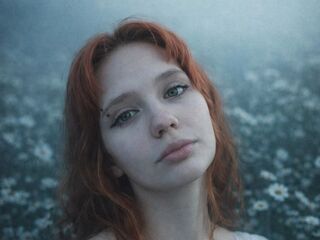 masturbating cam girl BlancheDobrich