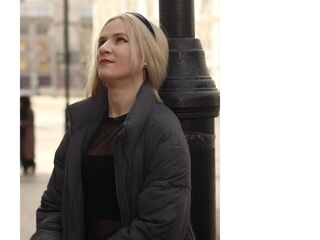 voyeur web cam CarinGoodwin