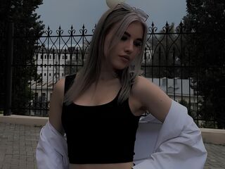 beautiful camgirl CassyHouard