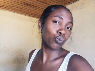 webcamgirl chat CharlottePeters