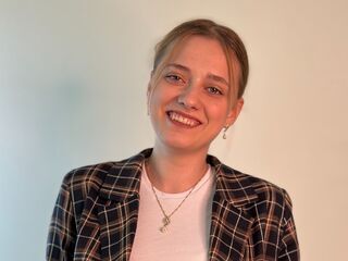 adult cam live CherieVanmatre