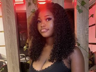 naughty web cam CreamieNelly