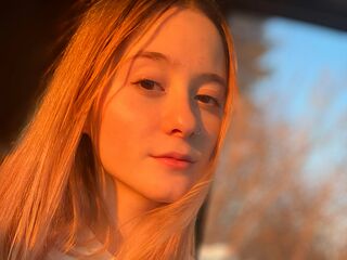 webcam girl chatroom DarlenaBallew