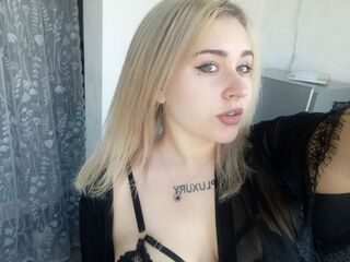 live cam girl pic DinahSalimas