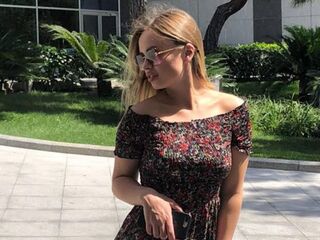 nude cam girl pic EmileeBeyale