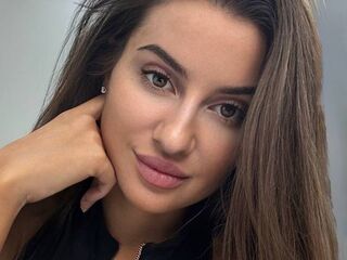 girl EvaAdvans