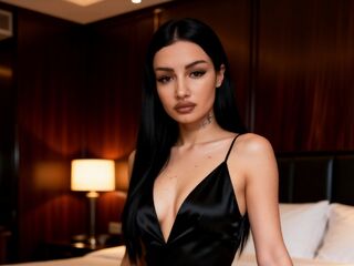 camgirl playing with dildo GertrudeDybala