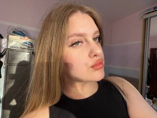 cam girl masturbating with sextoy GraceHollis