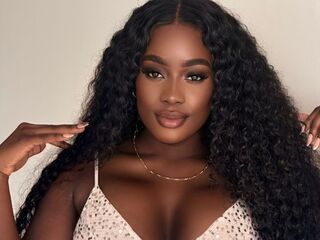 naughty camgirl fingering shaved pussy IrisDavie