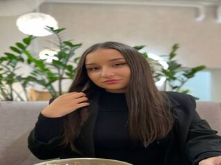 camgirl shaving pussy JackieDomenech