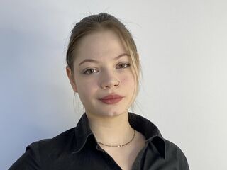 hot girl JanuaryBuswell