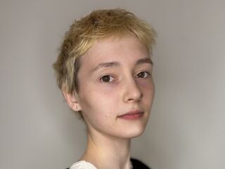 hot naked cam girl JenelleBarette