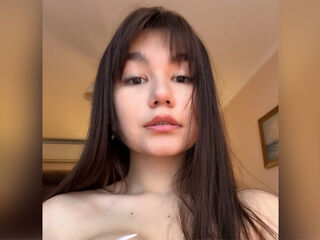 fingering cam girl JuliaCutee