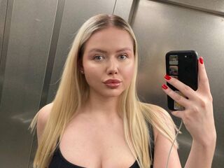 strip tease show JuliaRupert