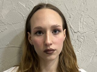 girl naked KatrinJons